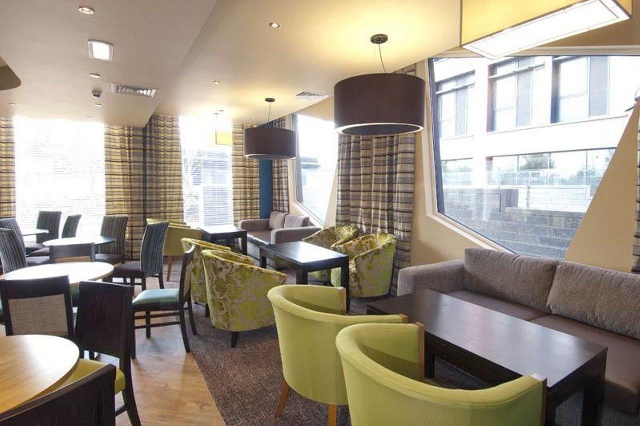 Premier Inn Manchester Bury Exterior photo